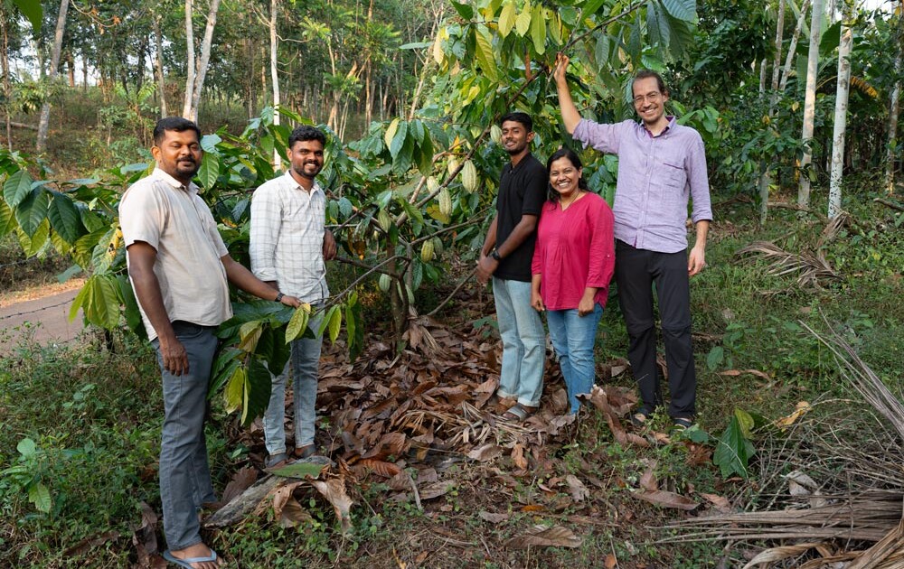 CrowdContainer_Kerala_FTAK_CEO_Beni