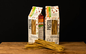 Vollkorn Tagliatelle mit Kurkuma