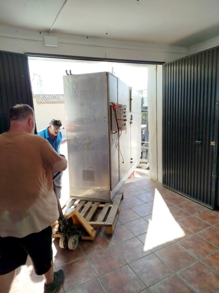 Einzug Verarbeitungshalle